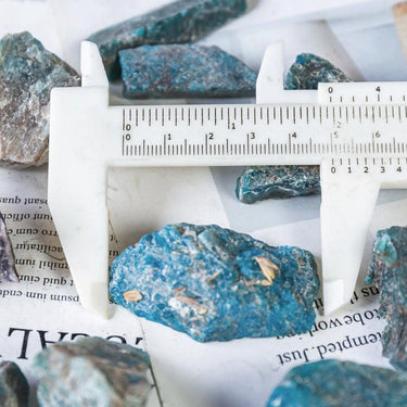 Blue apatite raw stone