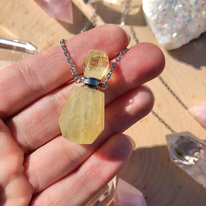 Natural Stone Perfume Bottle Pendant Stainless Steel Necklace Crystal Essential Oil Bottle Necklace Gemstone Perfume