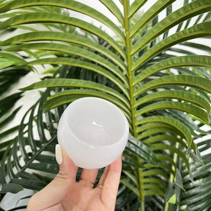 White jade cup/bowl